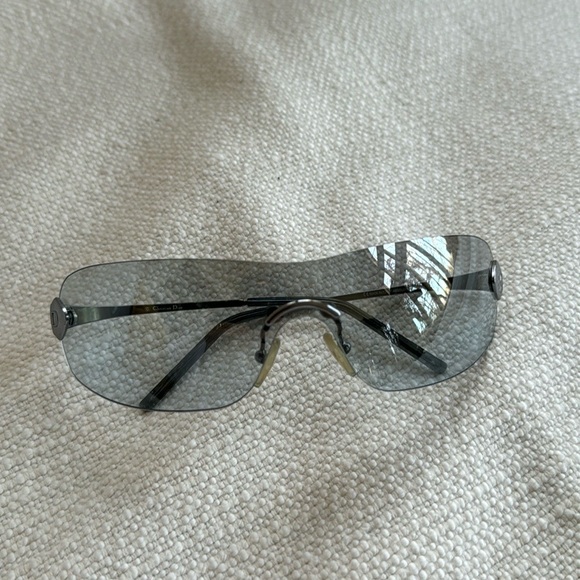 DIOR - Picture 1 of 4